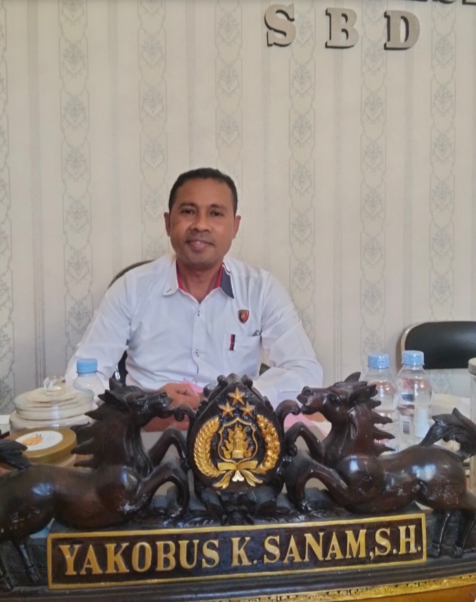 KASATRESKRIM POLRES SBD KLARIFIKASI SOROTAN KOMPAK: PENYELUNDUPAN TERNAK MASIH DISELIDIKI, PENGAWASAN PERTALITE BERLANJUT, PERKARA DINKES MASIH BERPROSES.