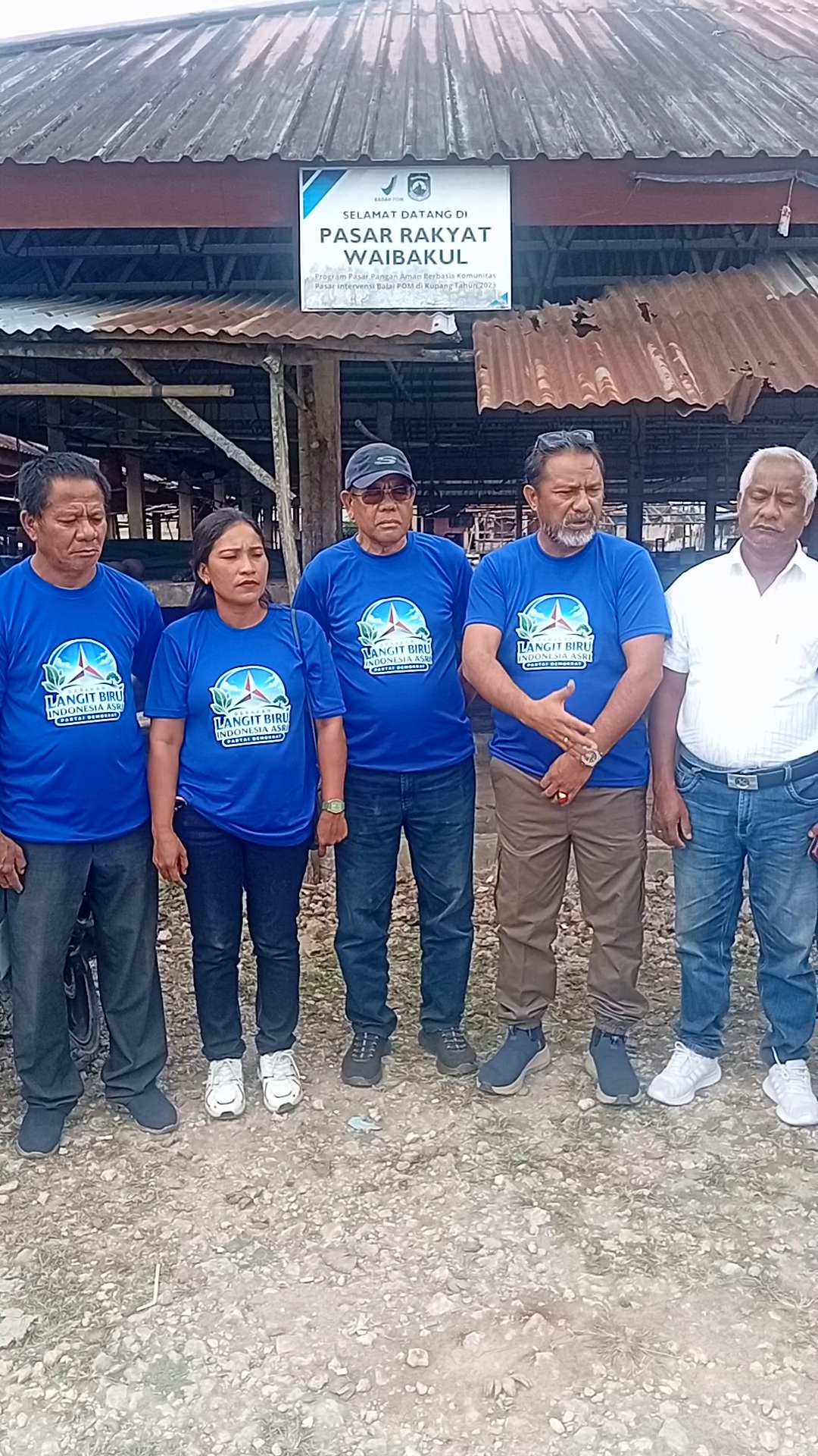 Lapak Megah Tapi Sepi, Plt Ketua Demokrat Sumba Tengah Kritik Tata Kelola Pasar Baru Waibakul.